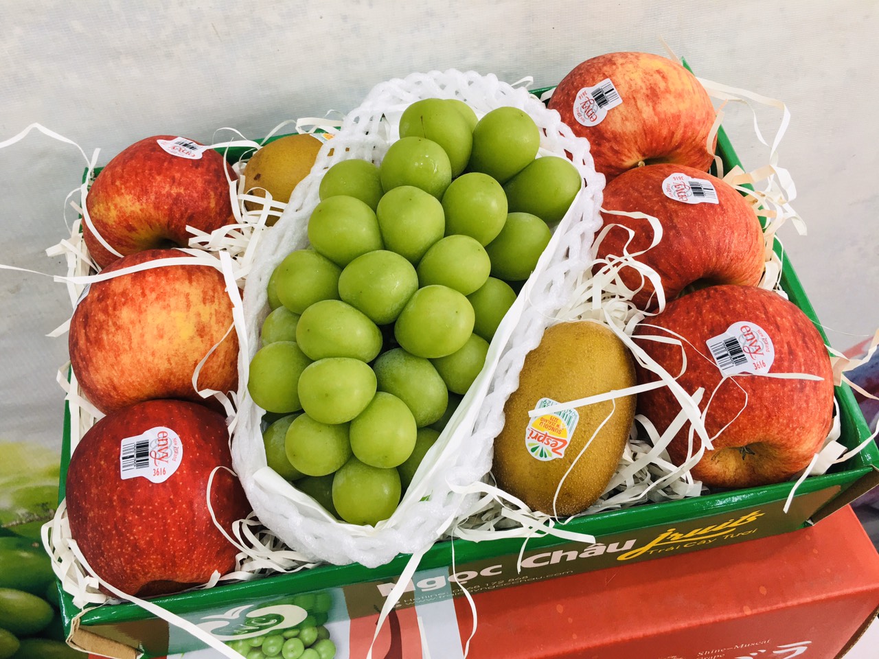 Hộp quà trái cây nhập khẩu