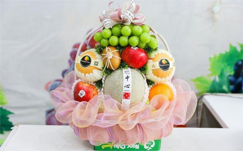Mua giỏ trái cây