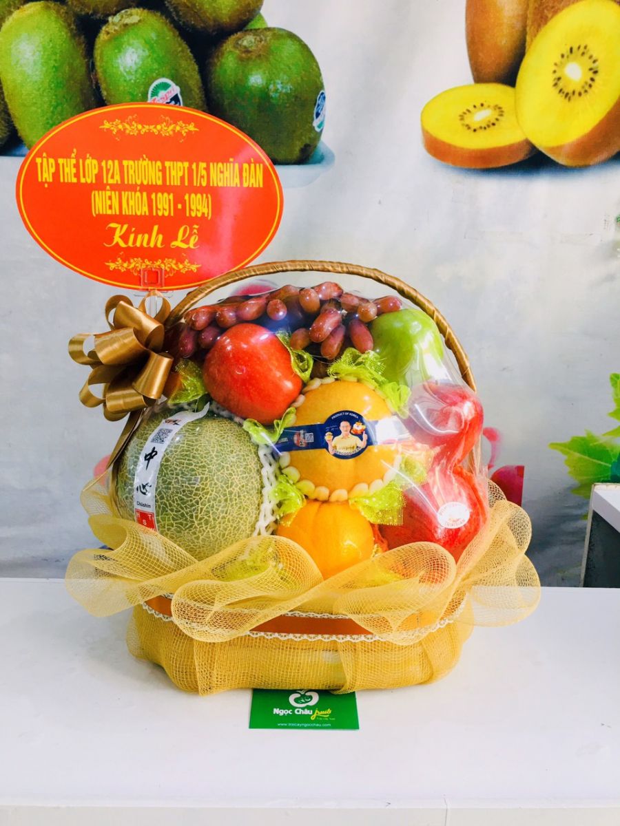 Giỏ hoa quả nhập khẩu tháng 12